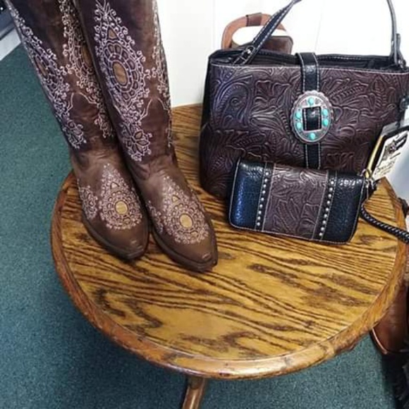 Tanner Mark boots - Picture 5 of 8